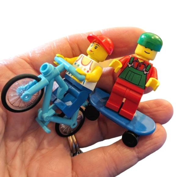 LEGO rare mini figs Skateboard/Longboard & Bicycle riders bundle - Picture 6 of 16